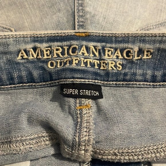 American Eagle Super Stretch Rose Embroidered Hi-Rise Shortie - Picture 7 of 10